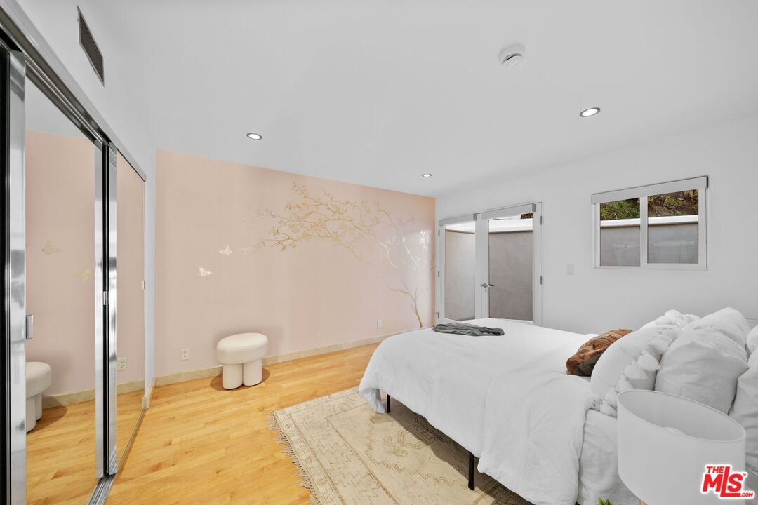 3111 Belden Dr