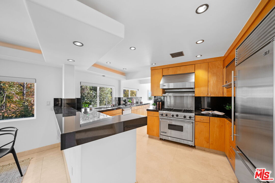 3111 Belden Dr