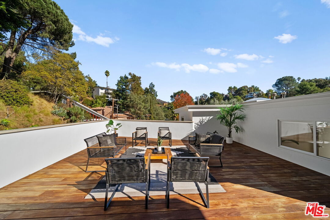 3111 Belden Dr