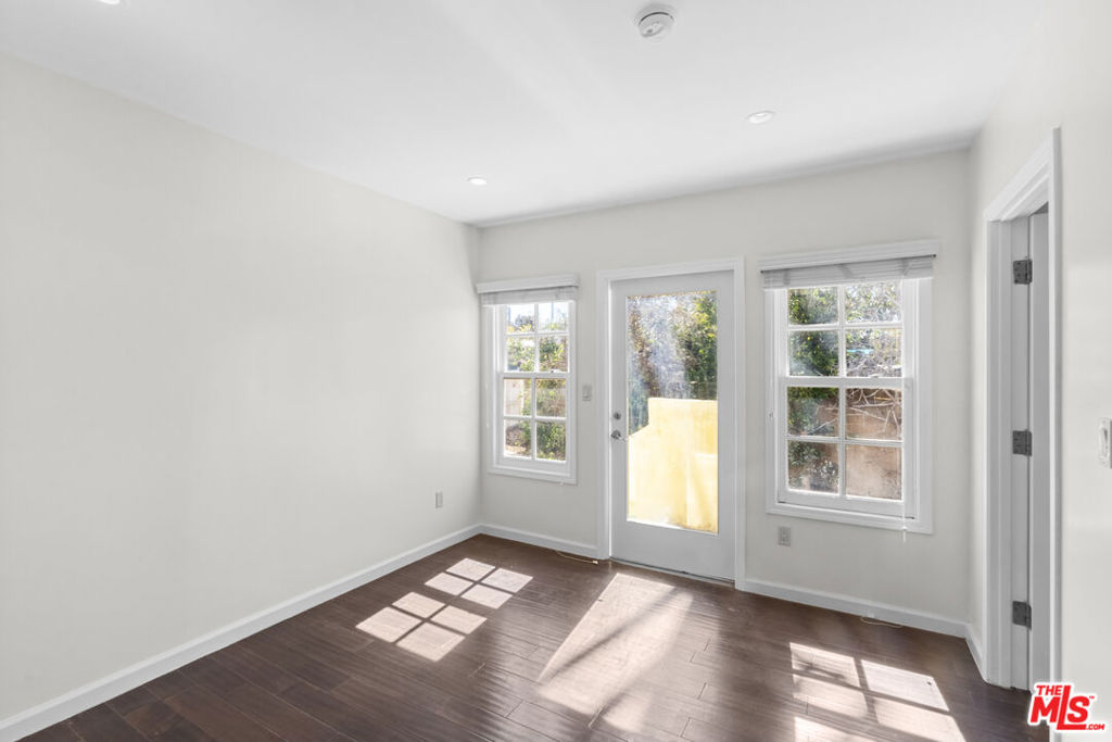 191 S Gardner Street