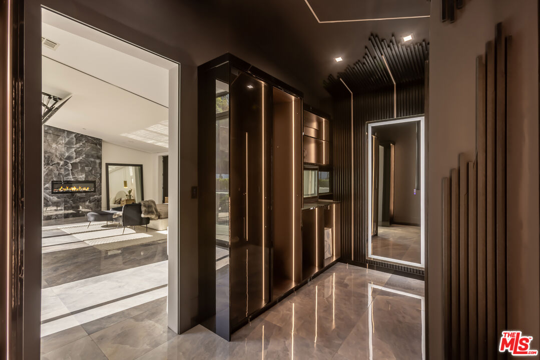 4230 Valley Meadow Rd