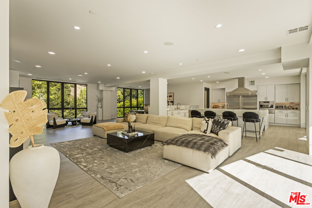 4230 Valley Meadow Rd