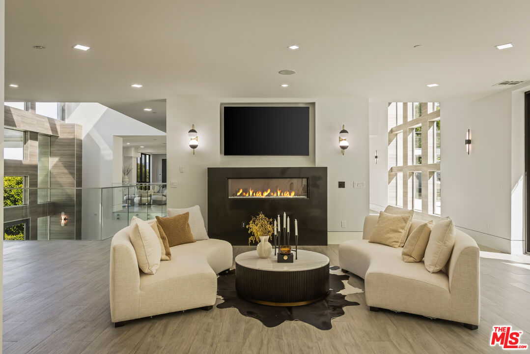 4230 Valley Meadow Rd