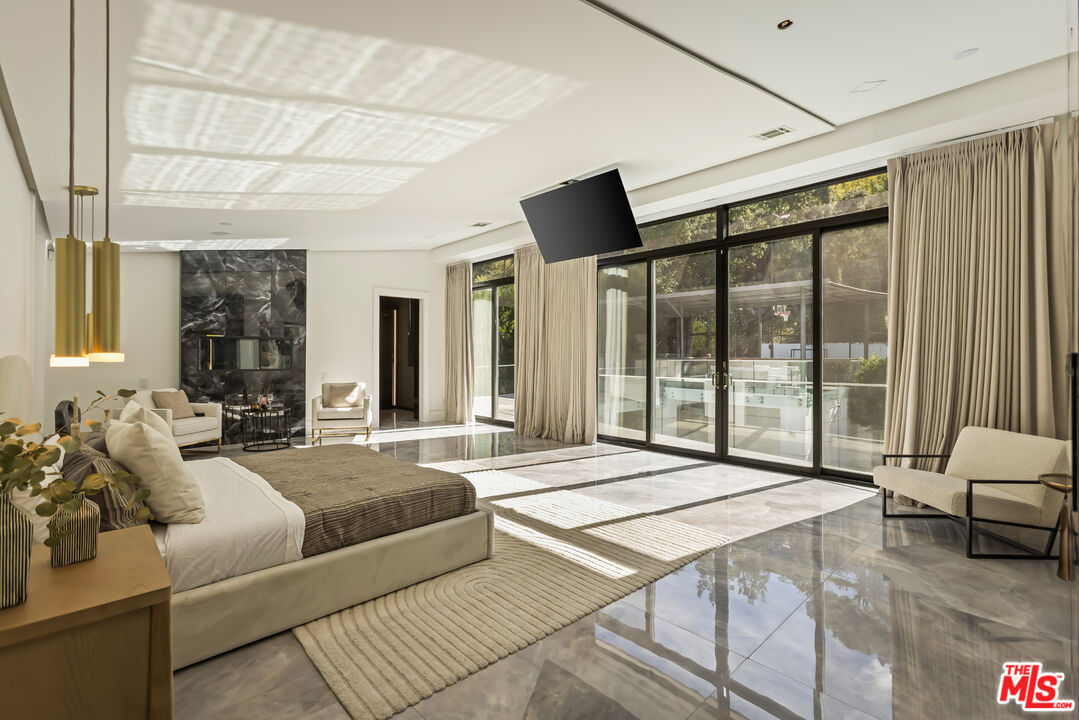 4230 Valley Meadow Rd