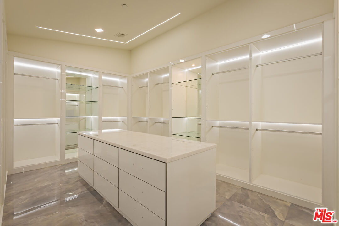 4230 Valley Meadow Rd