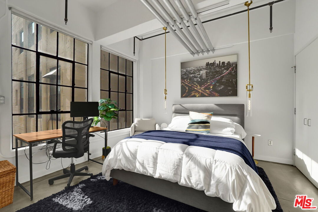 746 S Los Angeles St Unit: 707