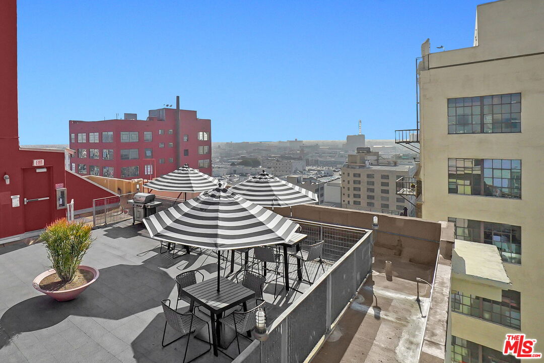 746 S Los Angeles St Unit: 707