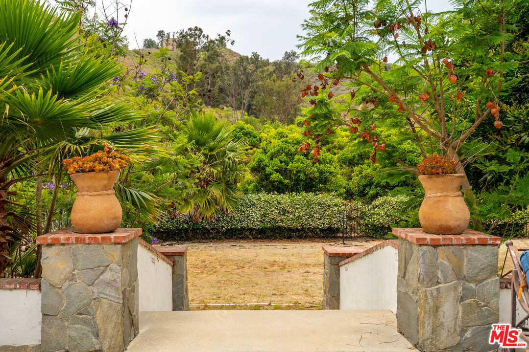 6917 Solano Verde Dr