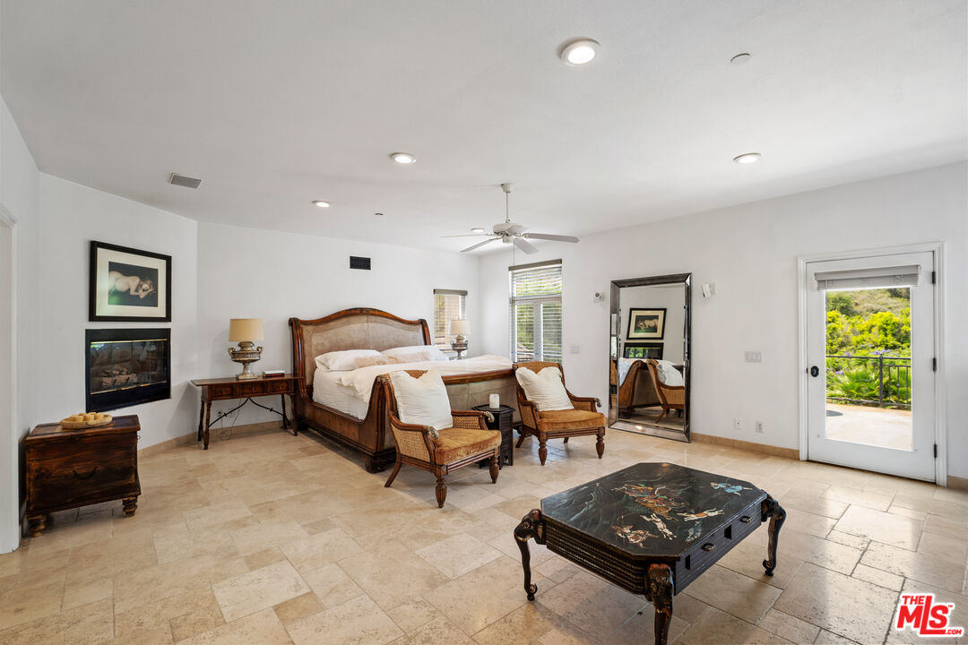 6917 Solano Verde Dr