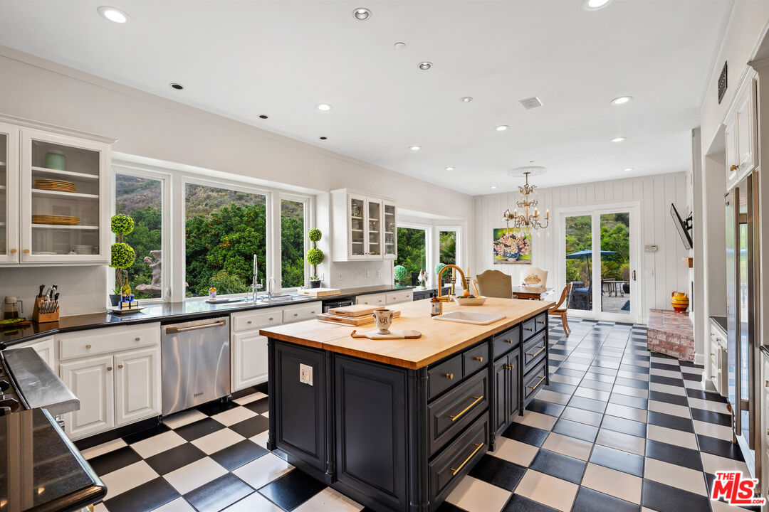 6917 Solano Verde Dr