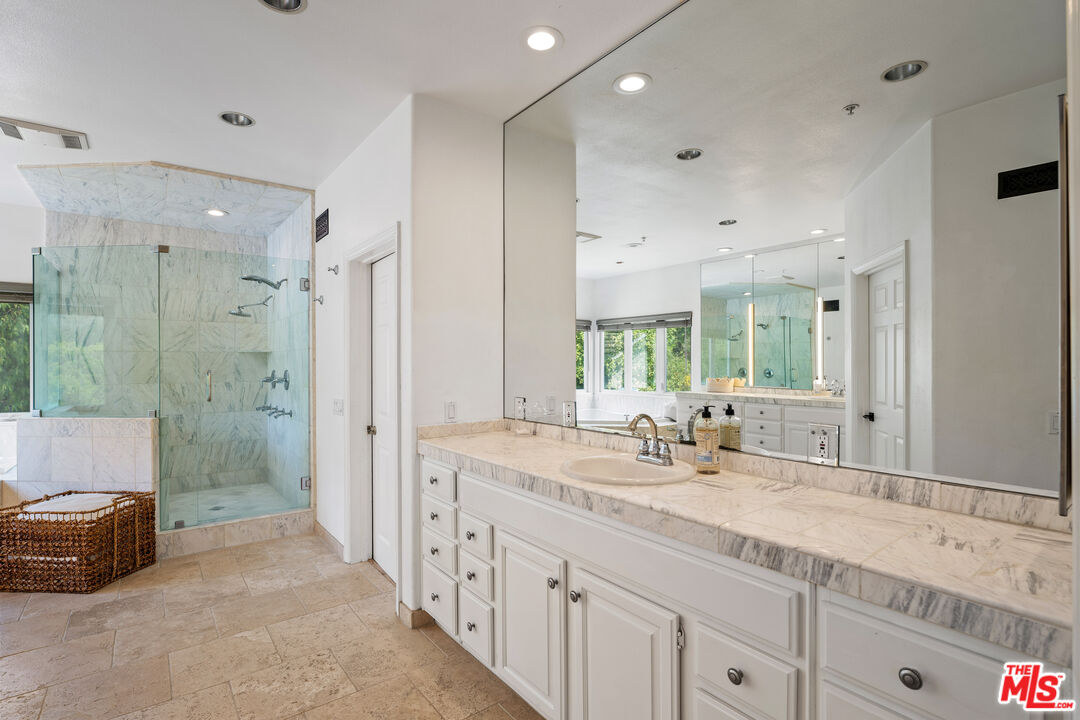 6917 Solano Verde Dr