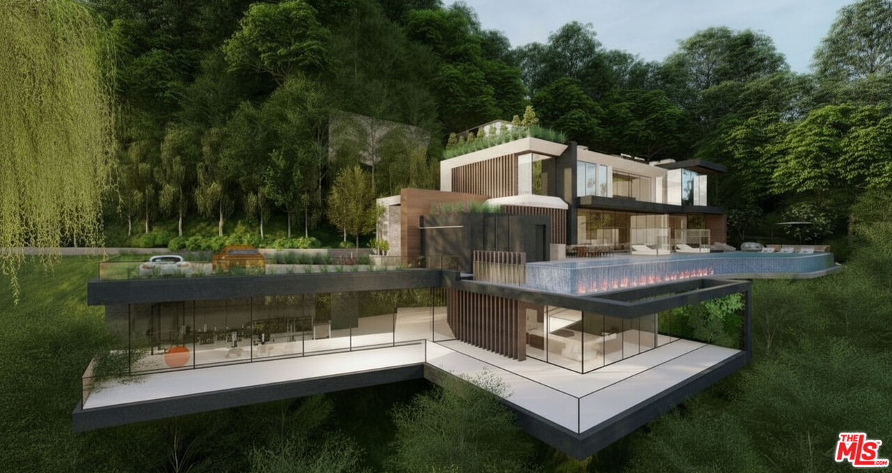 2004 Sunset Plaza Dr