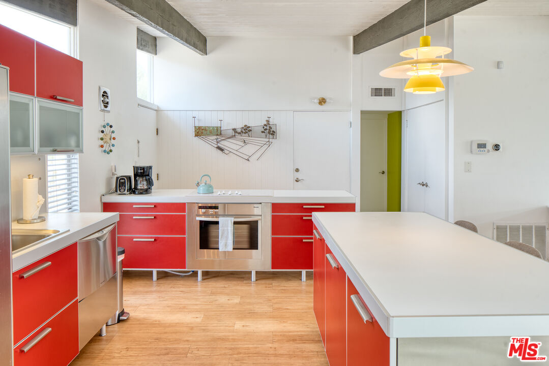 475 E Desert Willow Cir