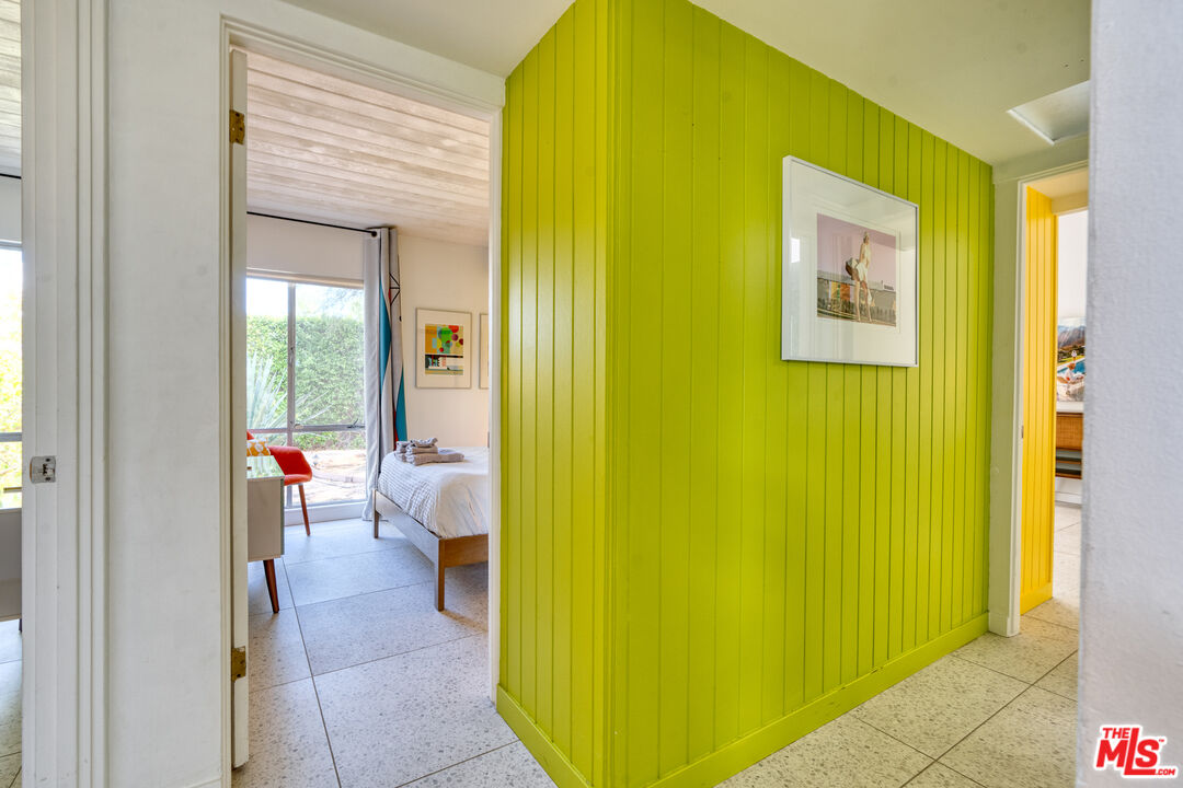 475 E Desert Willow Cir