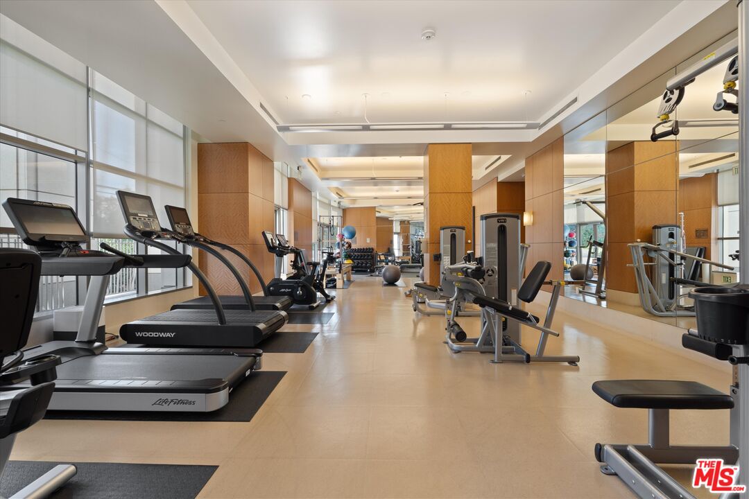 10776 Wilshire Blvd Unit: 1904