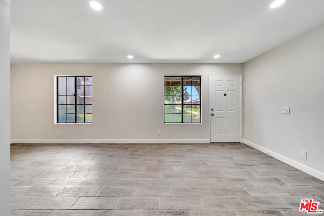 2260 E Avenue Q4 Unit: 48