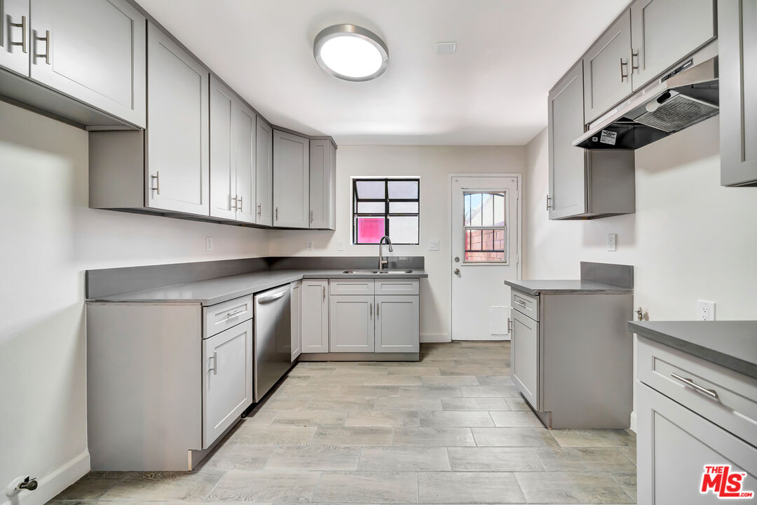 2260 E Avenue Q4 Unit: 48