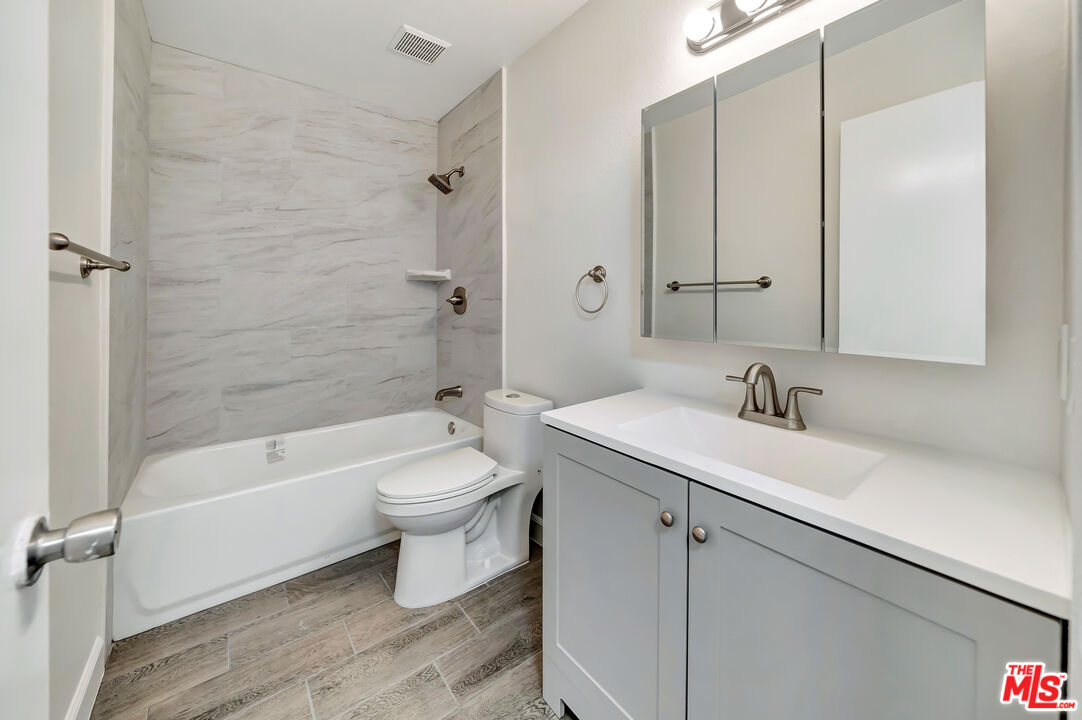 2260 E Avenue Q4 Unit: 48