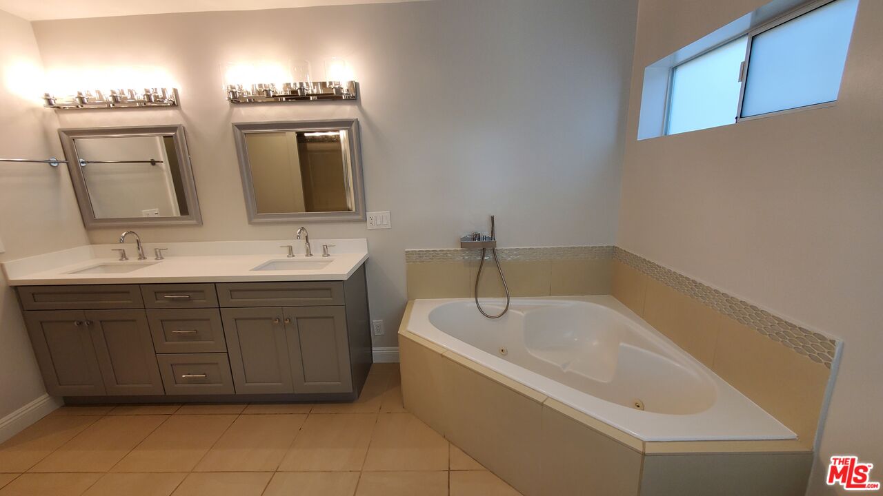 1634 Malcolm Ave Unit: 1