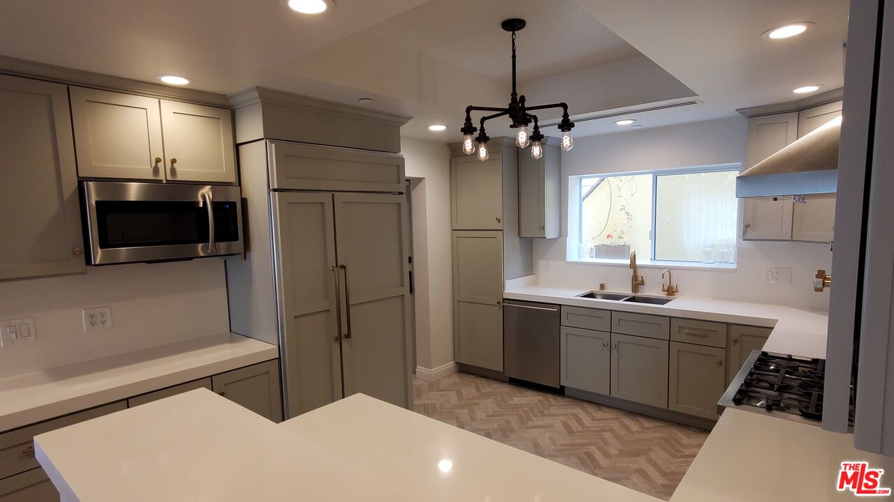 1634 Malcolm Ave Unit: 1
