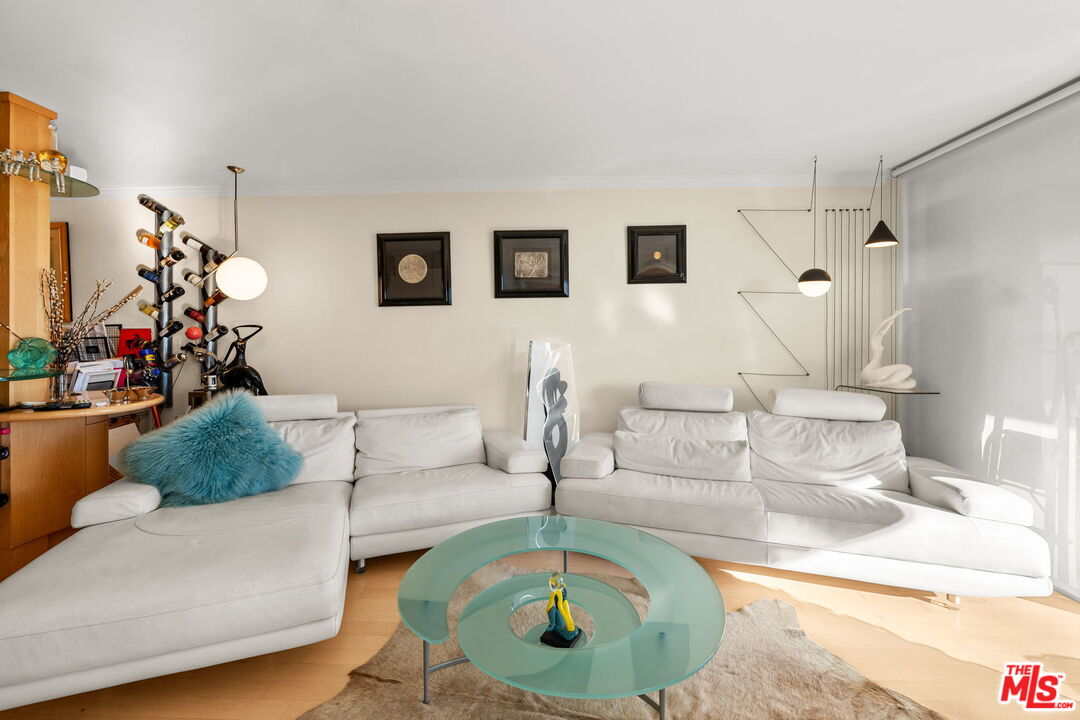 1230 Horn Ave Unit: 624