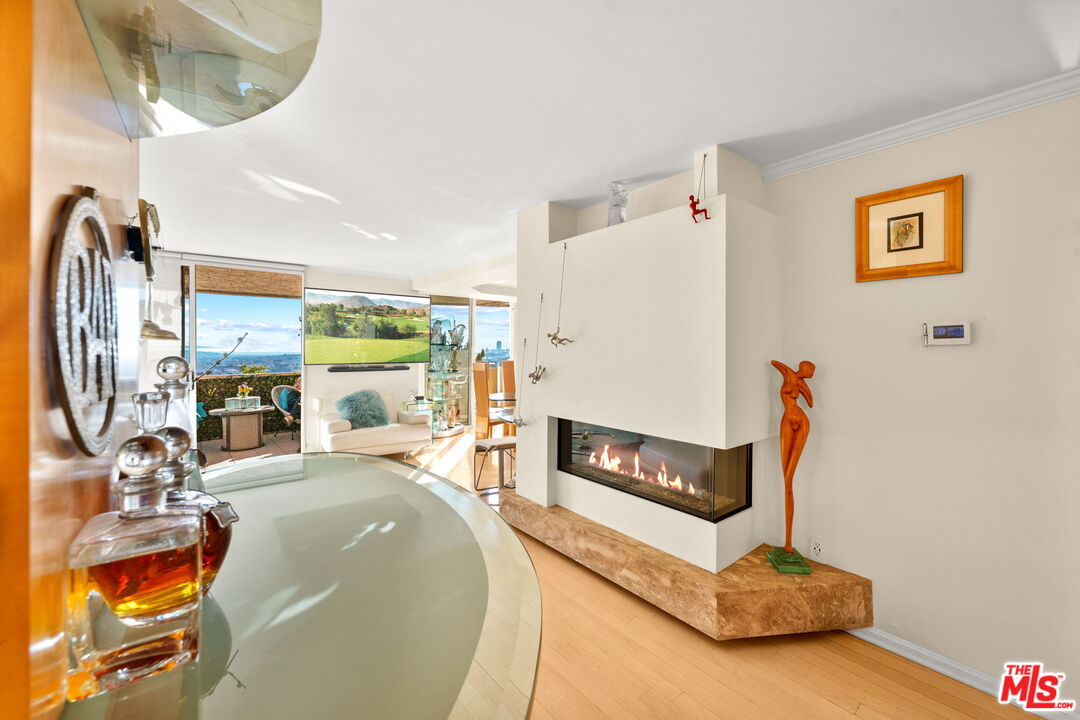 1230 Horn Ave Unit: 624