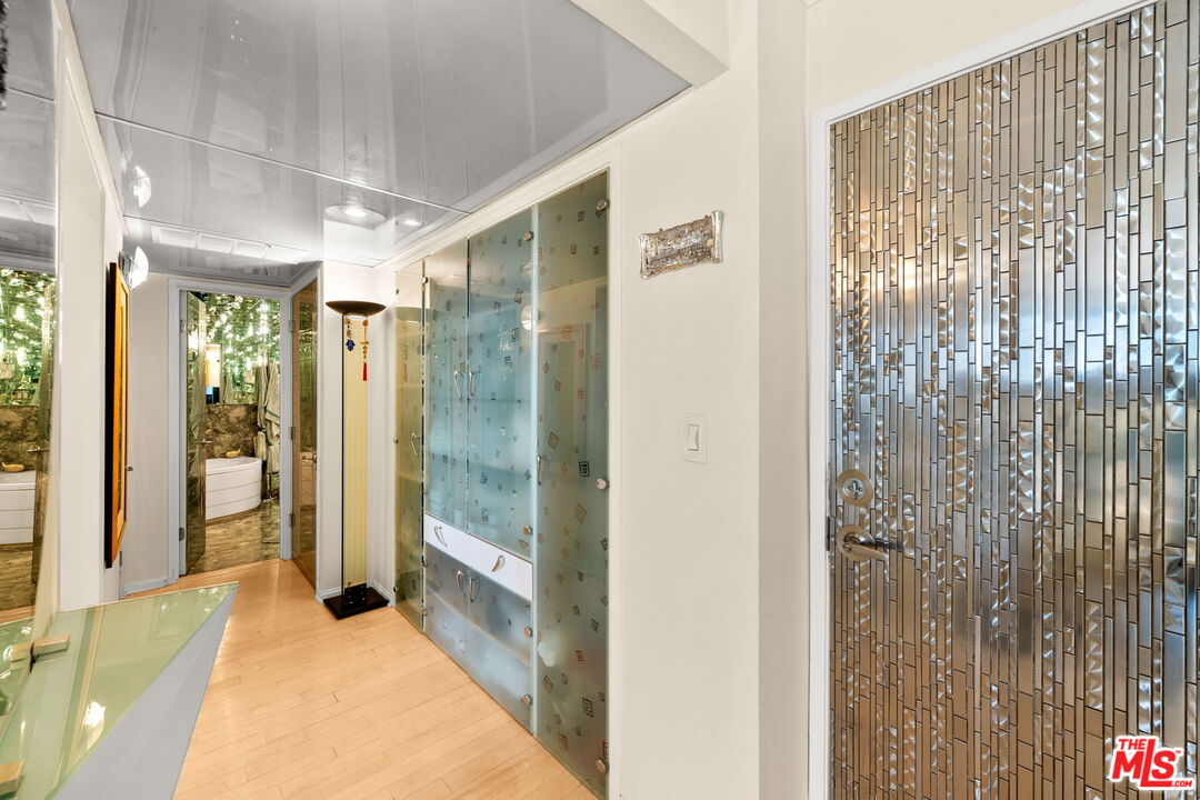 1230 Horn Ave Unit: 624