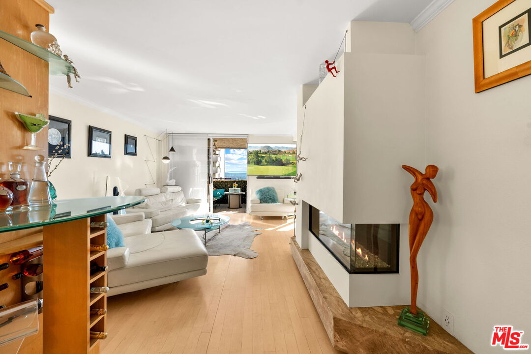 1230 Horn Ave Unit: 624