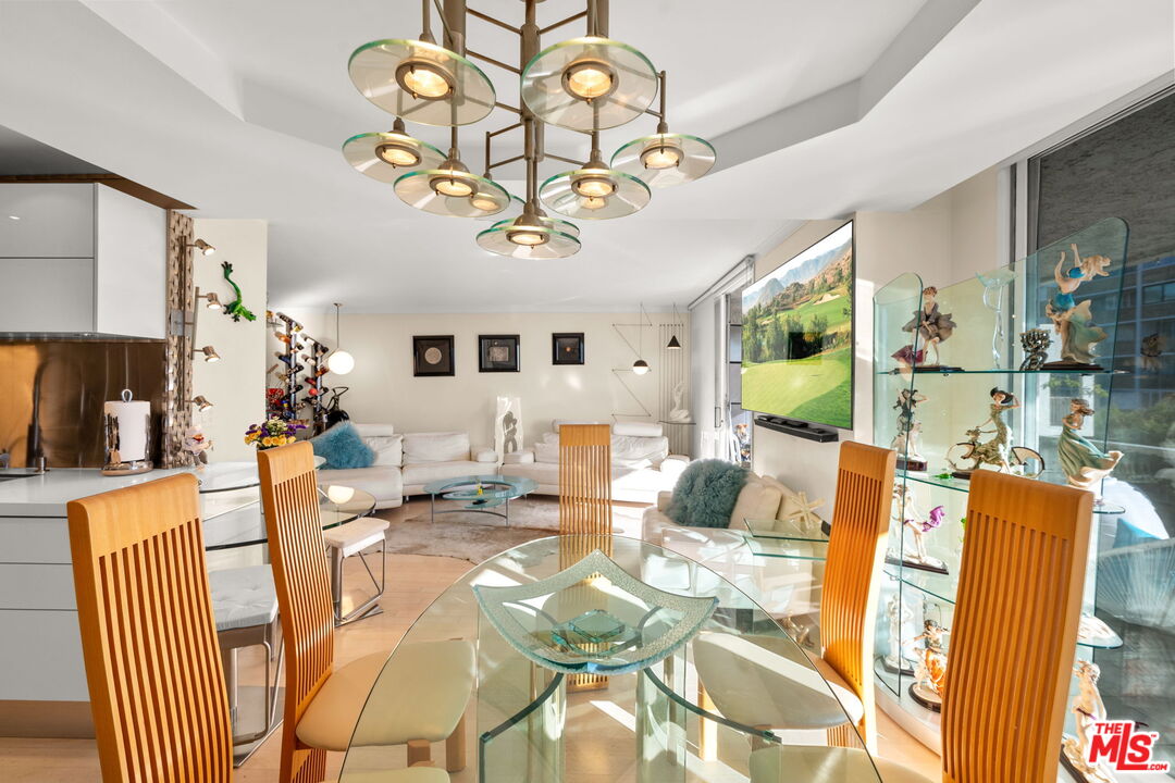 1230 Horn Ave Unit: 624