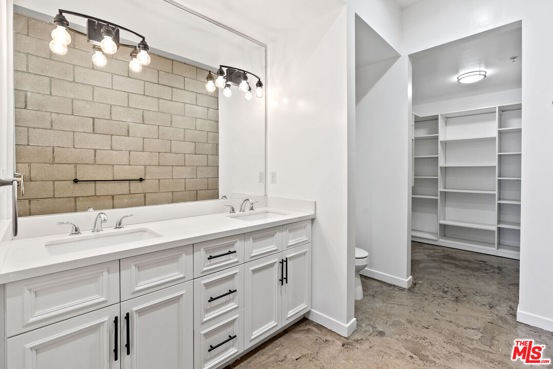 1544 12th St Unit: 303