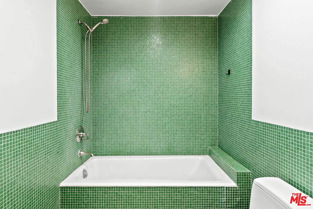 1544 12th St Unit: 303