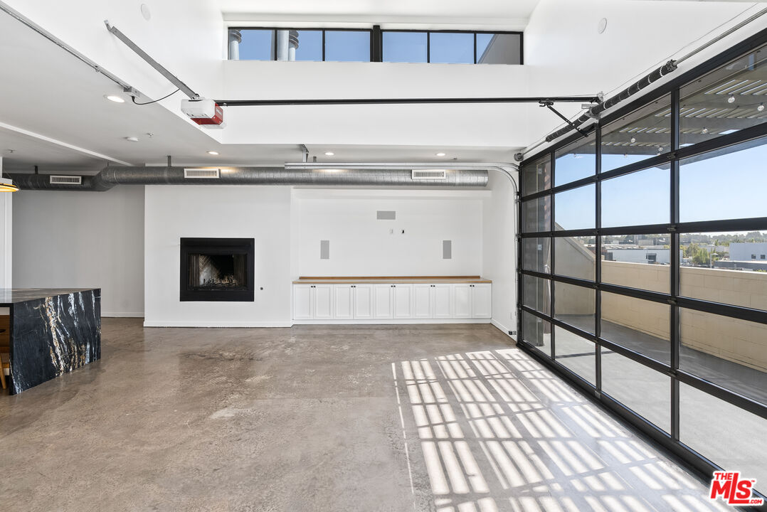 1544 12th St Unit: 303