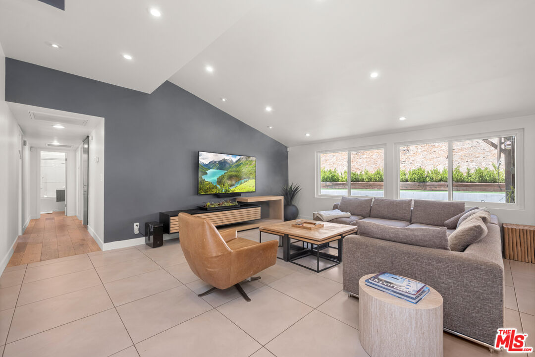 20159 Hatteras St Unit: 20157