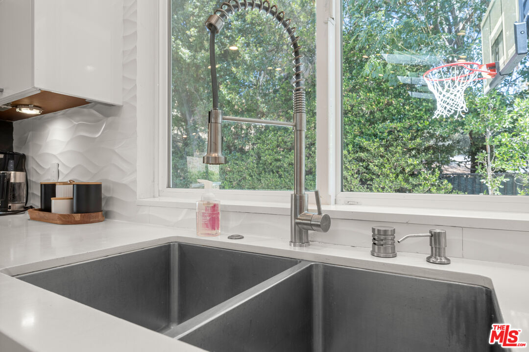 20159 Hatteras St Unit: 20157