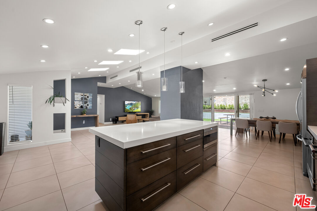 20159 Hatteras St Unit: 20157