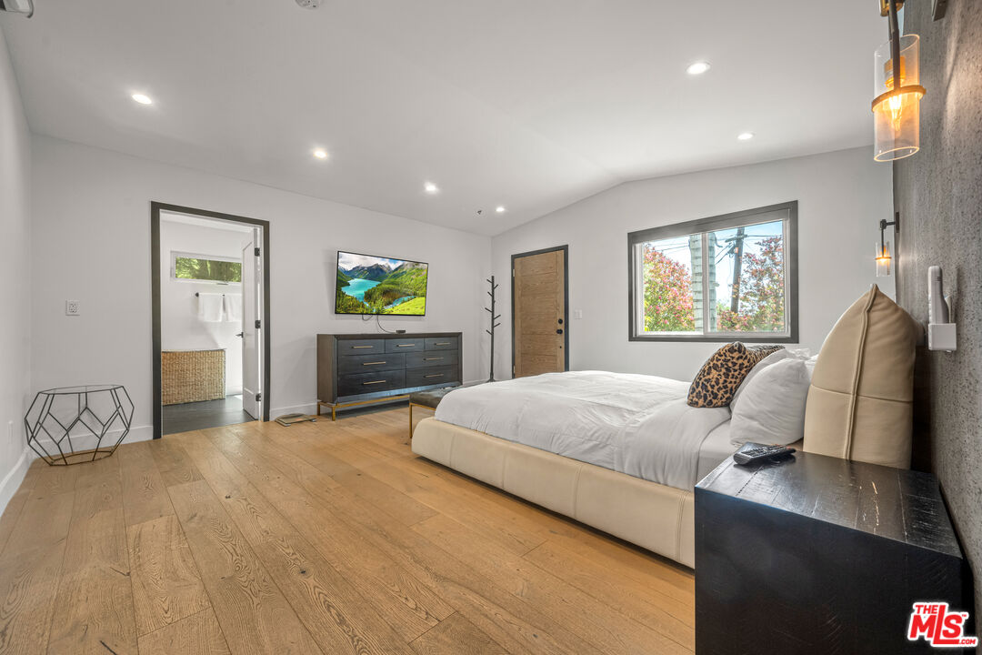 20159 Hatteras St Unit: 20157