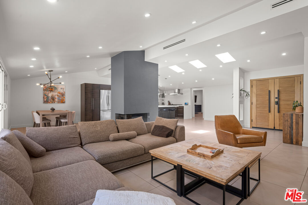 20159 Hatteras St Unit: 20157