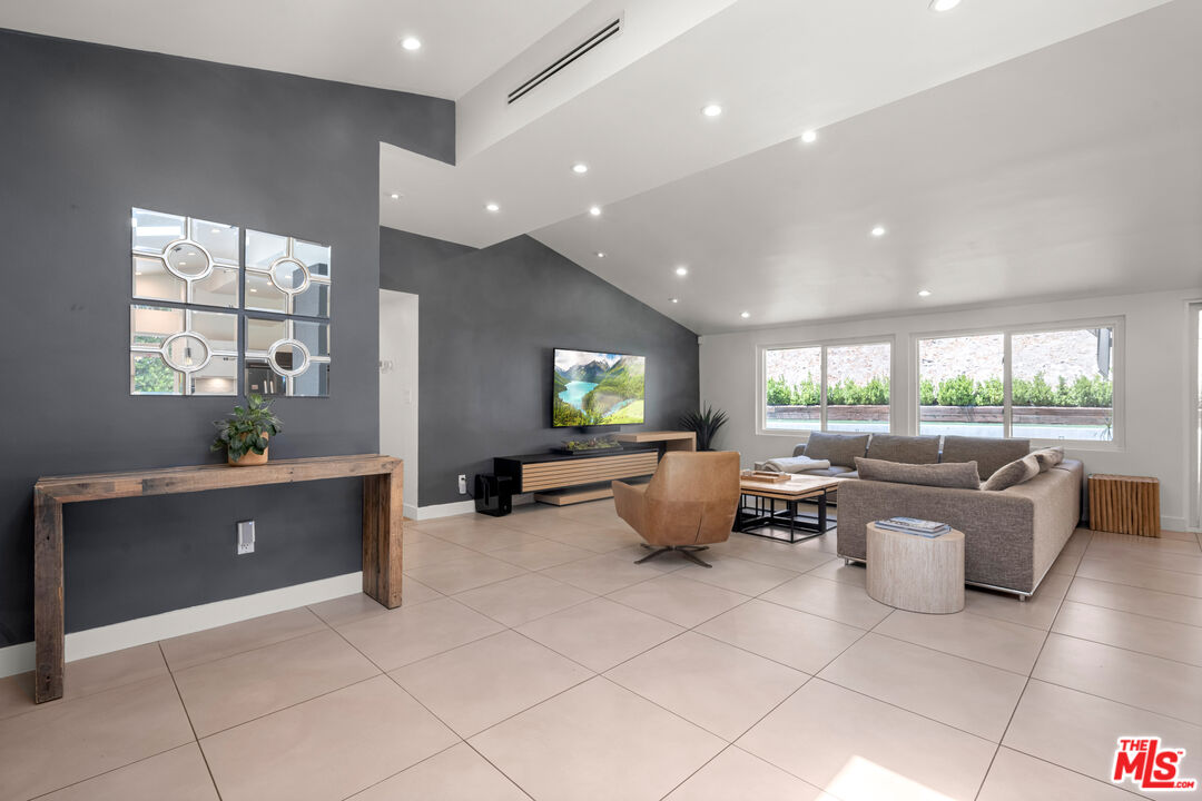 20159 Hatteras St Unit: 20157