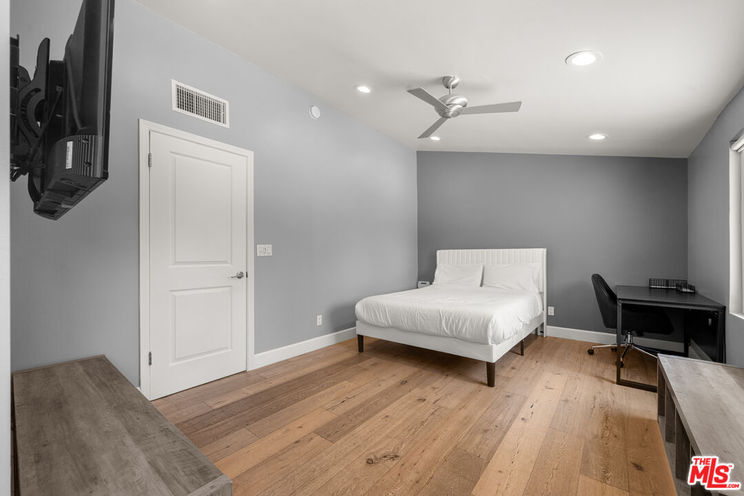 20159 Hatteras St Unit: 20157