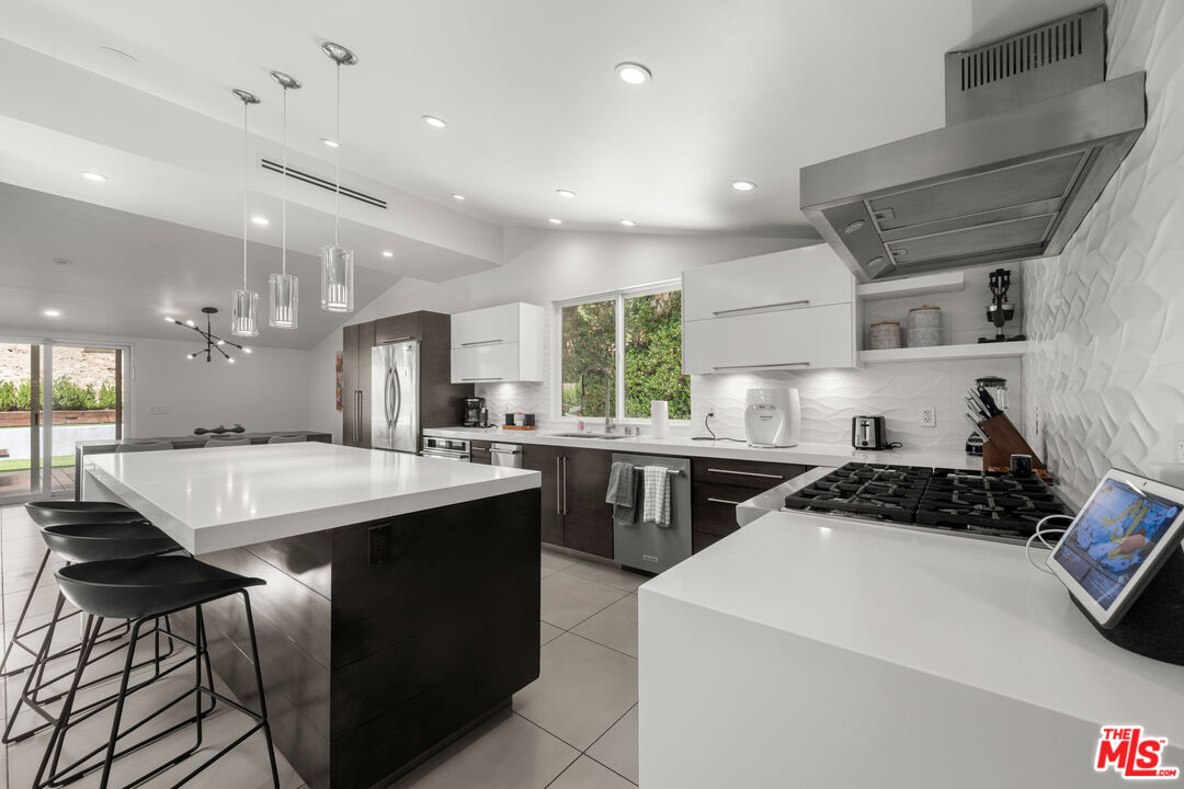 20159 Hatteras St Unit: 20157