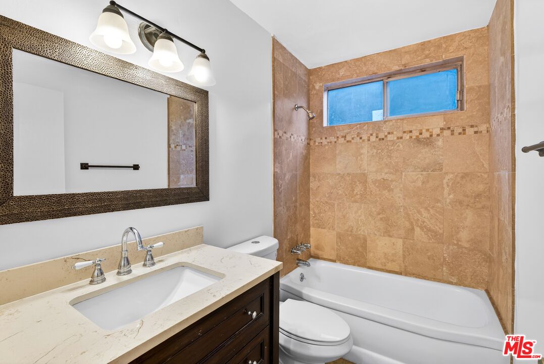 630 N Orlando Ave Unit: 1