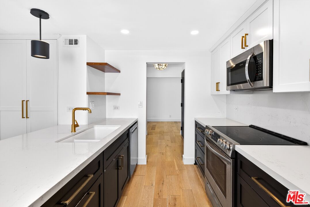 10535 Wilshire Blvd Unit: 411