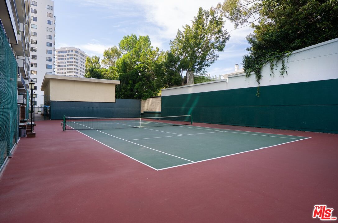 10535 Wilshire Blvd Unit: 411