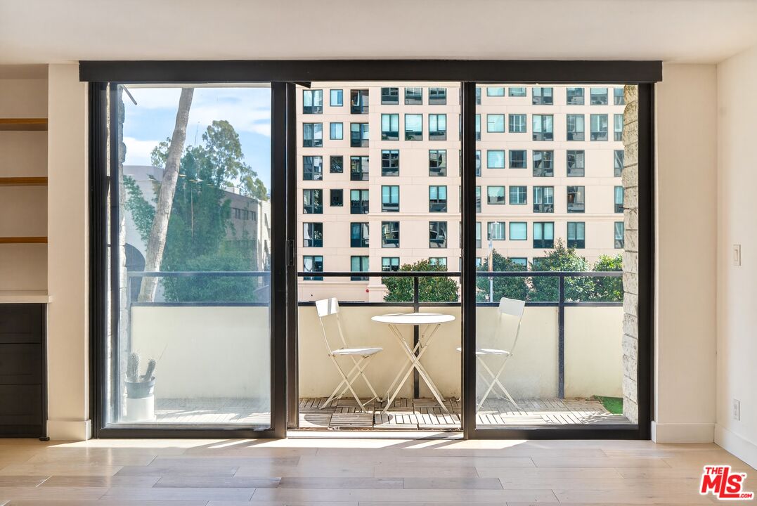 10535 Wilshire Blvd Unit: 411