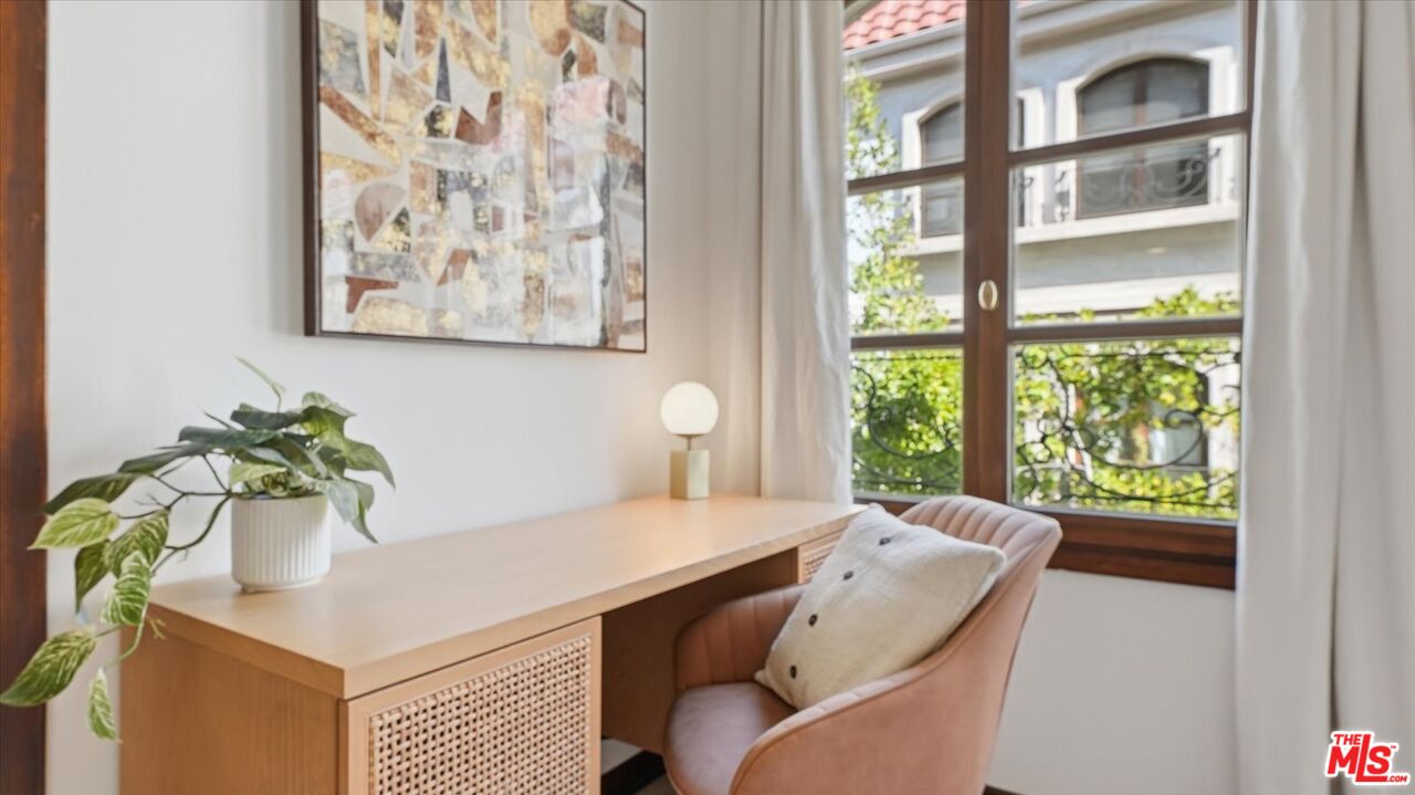 9249 Burton Way Unit: 406