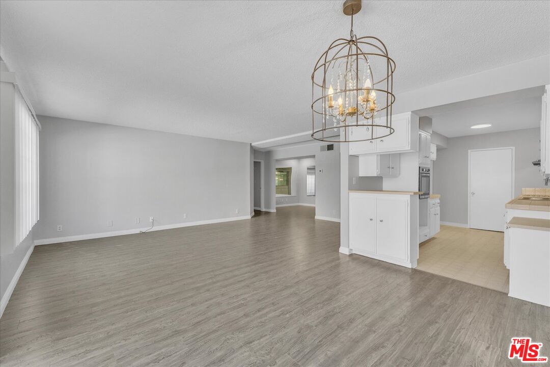 4647 Willis Ave Unit: 212