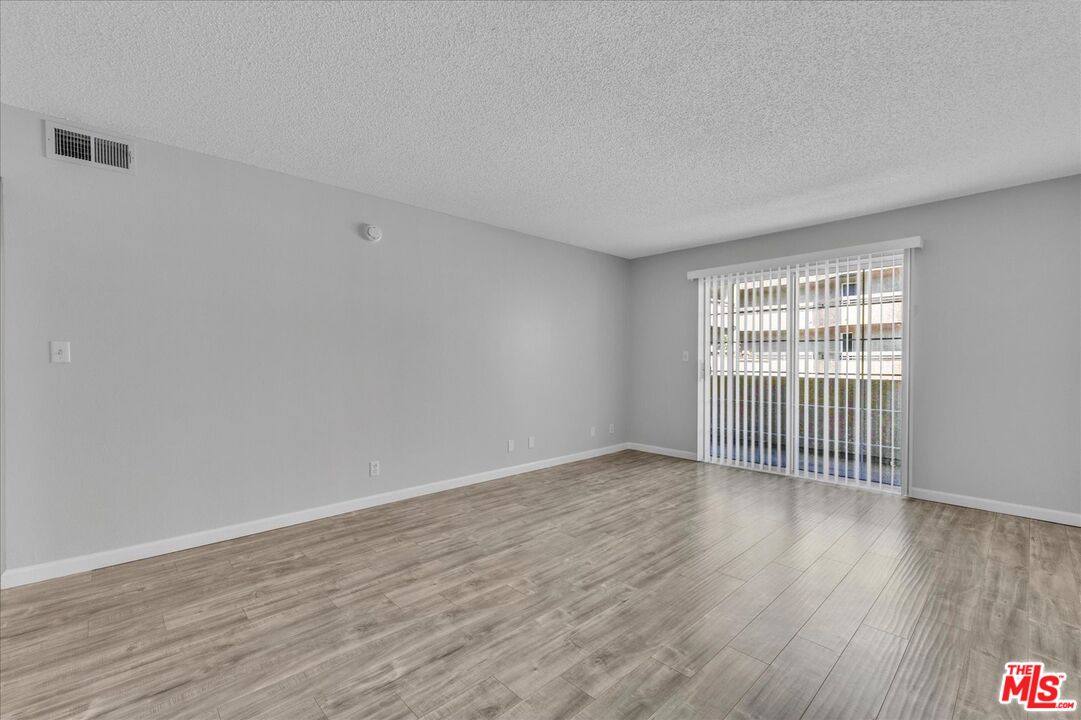 4647 Willis Ave Unit: 212