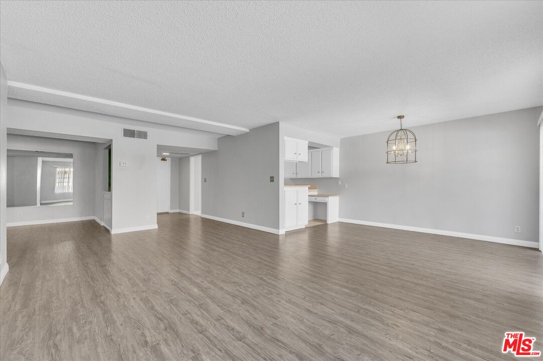 4647 Willis Ave Unit: 212