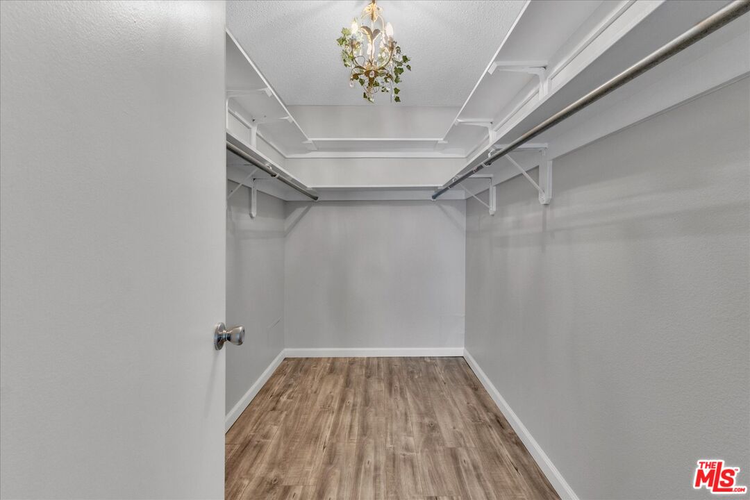 4647 Willis Ave Unit: 212