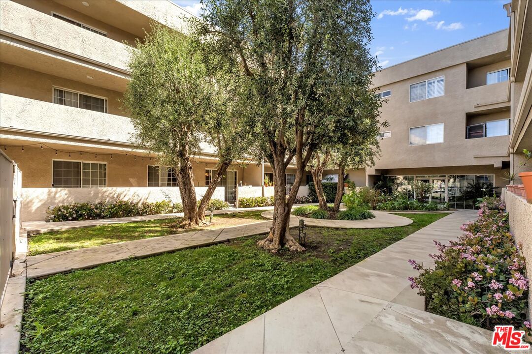 4647 Willis Ave Unit: 212